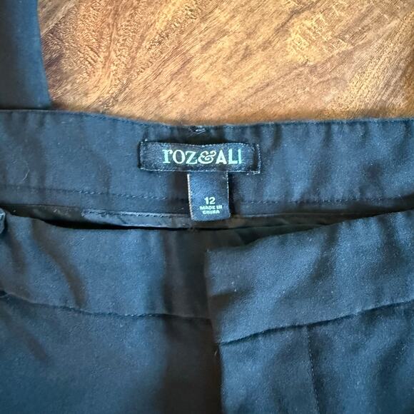 Roz & Ali - Black Women's Trousers - Size 12 - Work Pants Ankle Skinny Plus Size - Picture 3 of 3